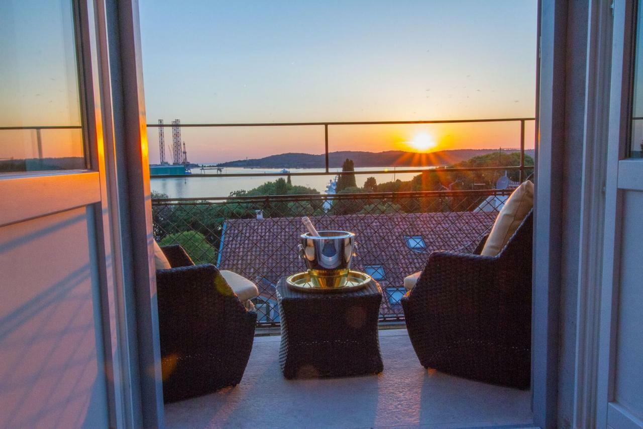 Arena & Seaview Luxurious Residence Pula Exterior foto
