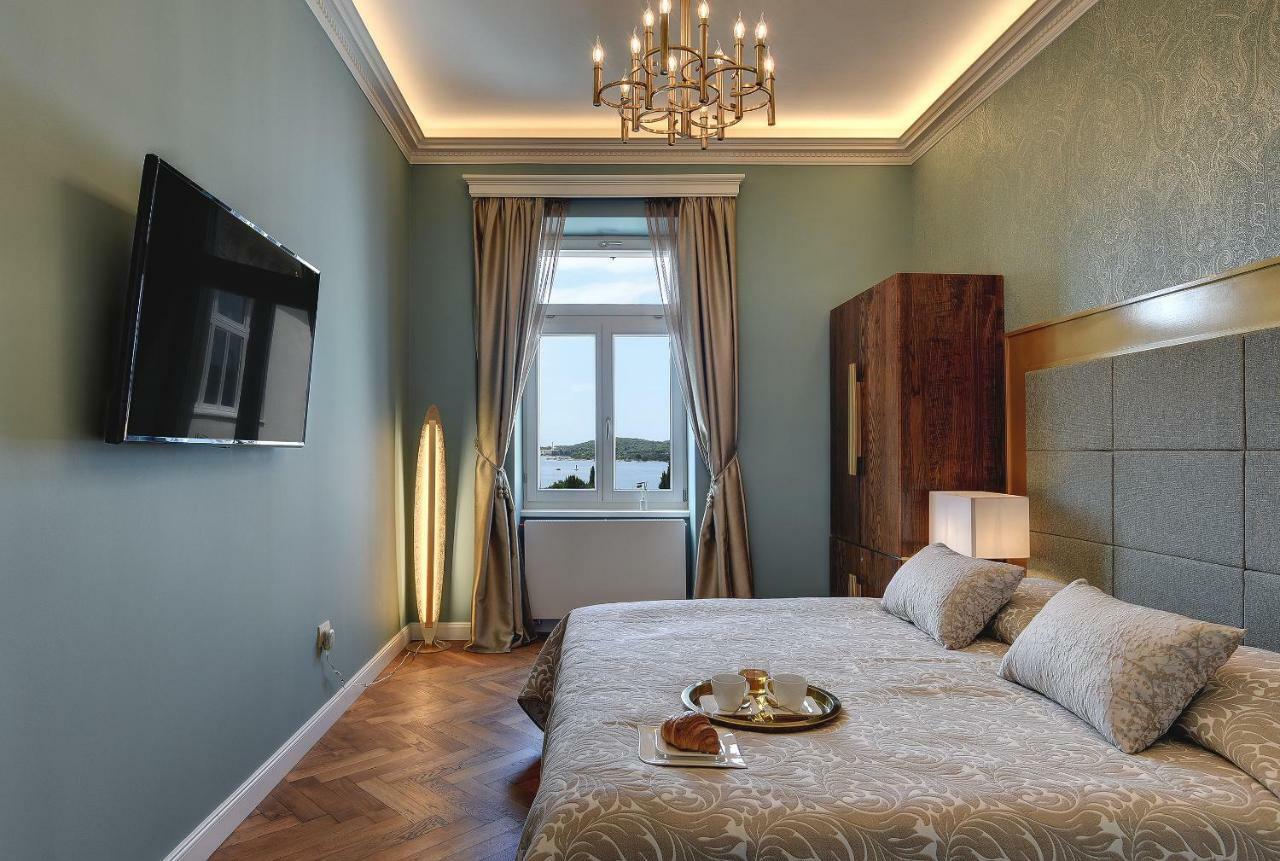Arena & Seaview Luxurious Residence Pula Exterior foto
