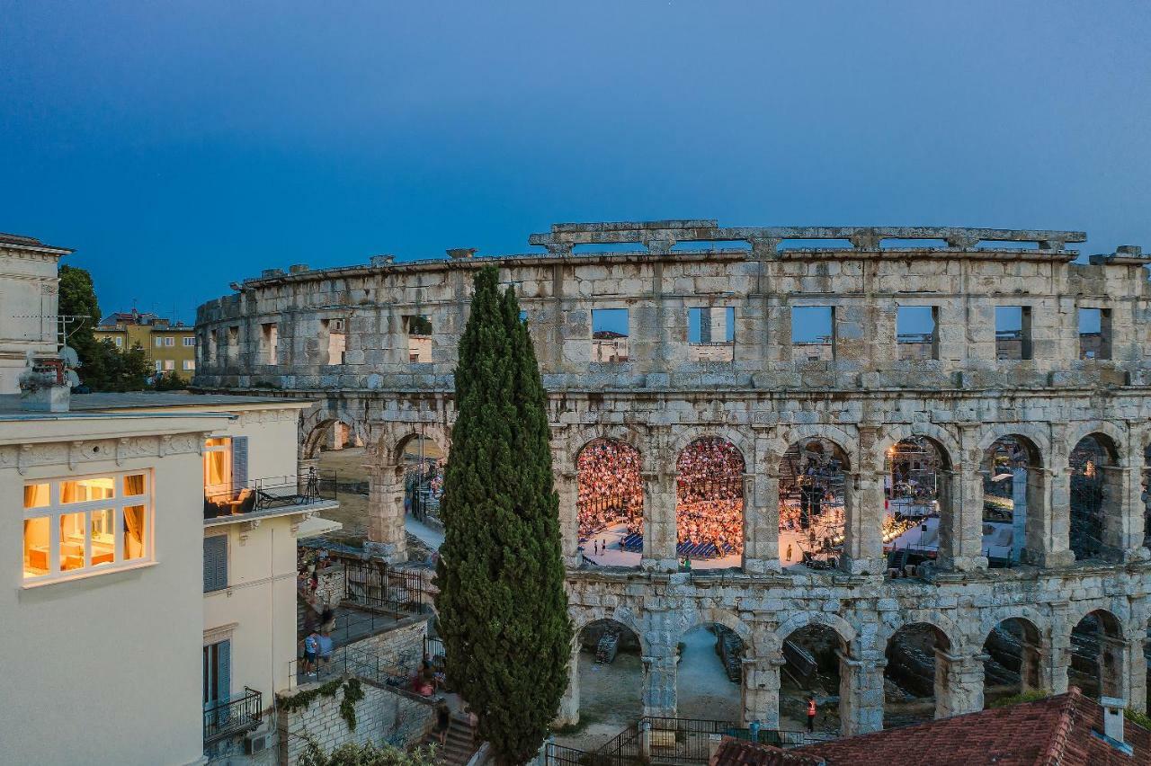 Arena & Seaview Luxurious Residence Pula Exterior foto
